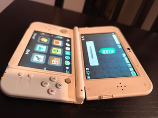 Nintendo 3DS XL Blanca (Pantallas IPS) + Cargador 