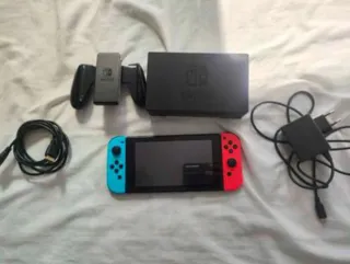 Nintendo Switch Roja y Azul Completa