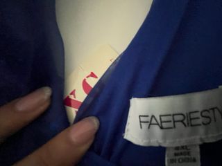 Vestido de fiesta azul brillante