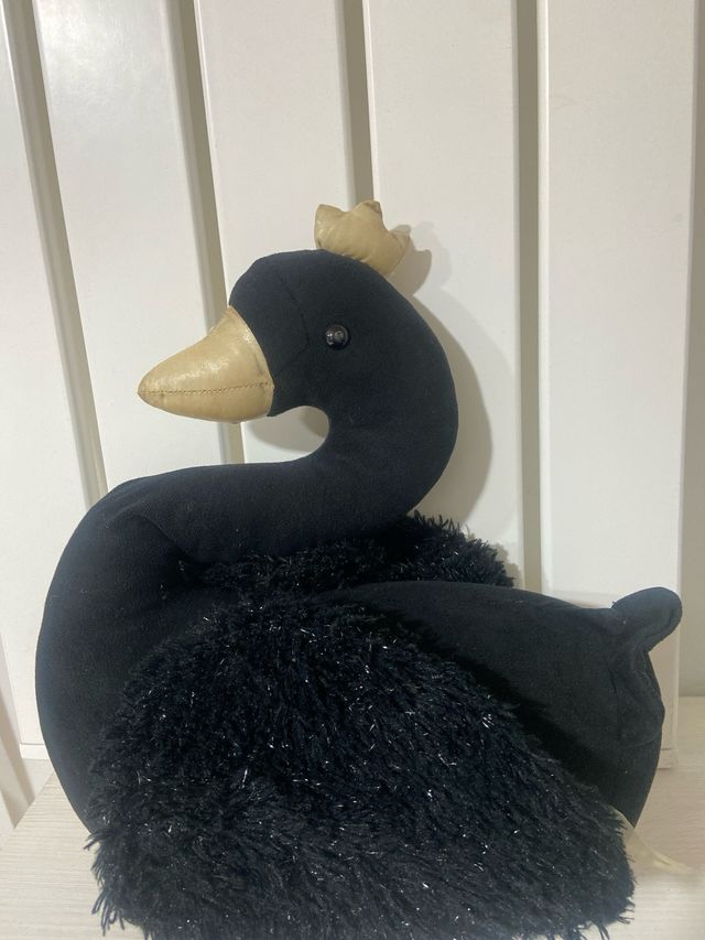 Peluche Cisne Negro con Corona