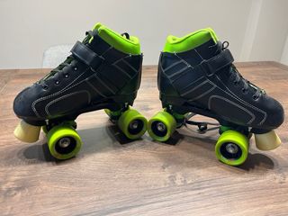Patines Hockey Genial Negros y Verdes. Talla 38