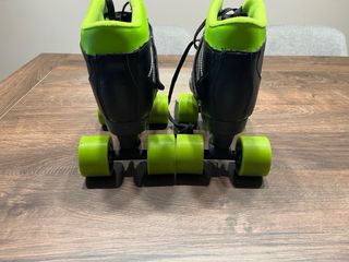 Patines Hockey Genial Negros y Verdes. Talla 38