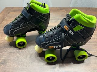 Patines Hockey Genial Negros y Verdes. Talla 38