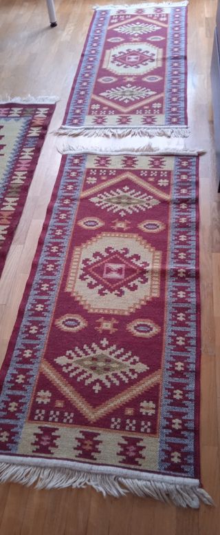 Tres alfombras pie de cama. Las tres 24€