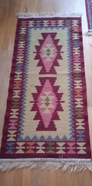 Tres alfombras pie de cama. Las tres 24€