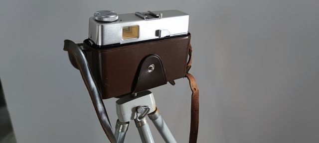Cámara Voigtlander Vitoret S Trípode