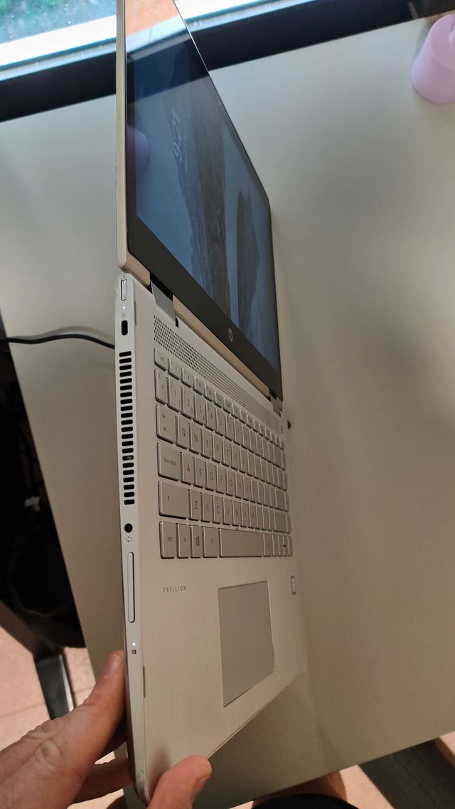HP Pavilion x360 Convertible Plata