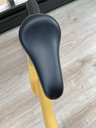 Bici de equilibrio amarilla Kinderkraft
