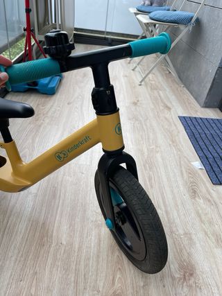 Bici de equilibrio amarilla Kinderkraft