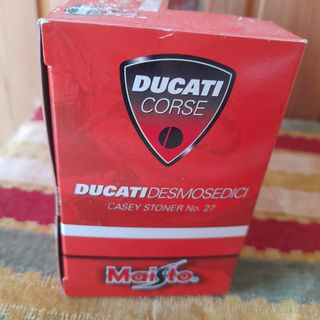 Modellino Ducati Desmosedici Maisto 1:18