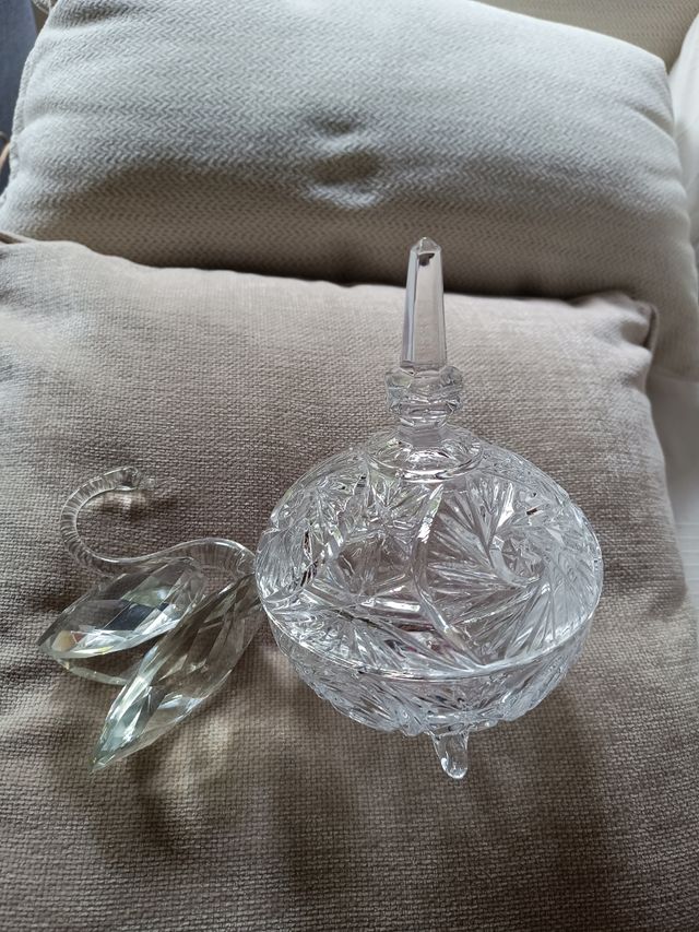 Bombonera de cristal tallado