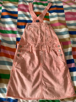 Peto vaquero GAP rosa talla M (niños)