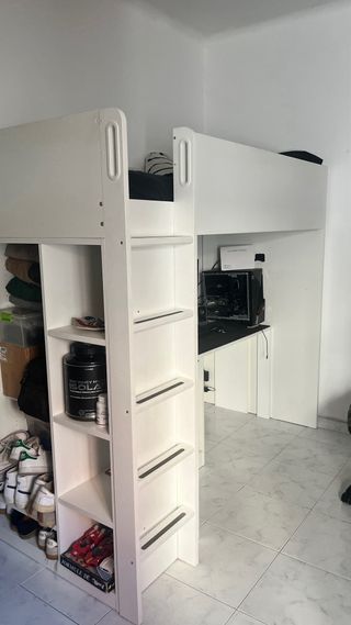 Cama alta IKEA SMÅSTAD con escritorio