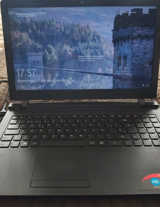 Portátil Lenovo IDEAPAD 100