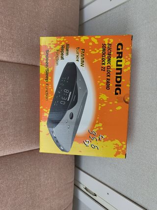 Radio despertador Grundig Sonoclock 22