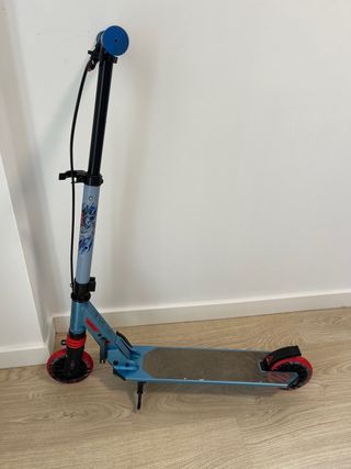 Patinete Oxelo con freno delantero y trasero