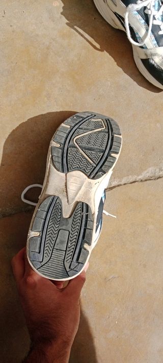 Zapatillas deportivas talla 43
