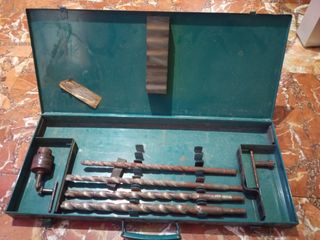 Martillo taladro Percutor  Makita modelo HR4000