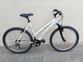 Bicicleta 26".  Freemoode 2.0 Urban Concept.