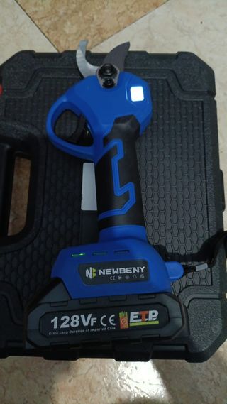 Tijeras de podar eléctricas NEWBENY 128Vf