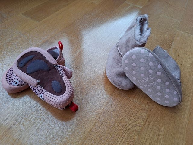 Calzado de bebé niña