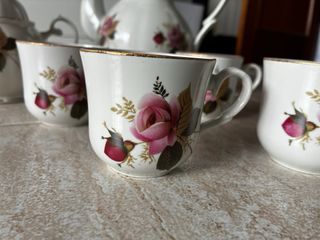 Juego de desayuno de porcelana