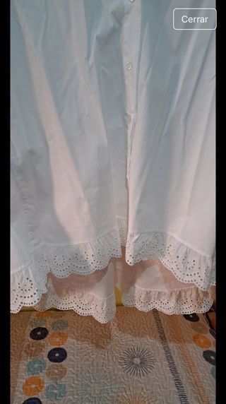 Camisa blanca con encaje
