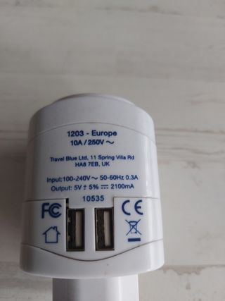 Adaptador de viaje universal Travel Blue