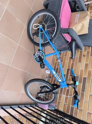 Bicicleta infantil B'TWIN azul