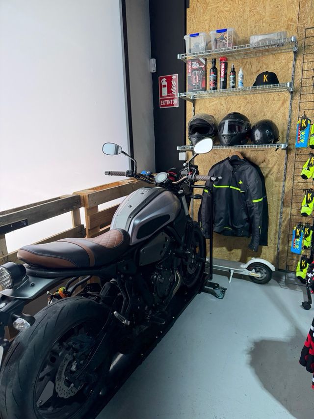 Yamaha XSR 700 - 2018 A2 IXIL RACE (con extras)