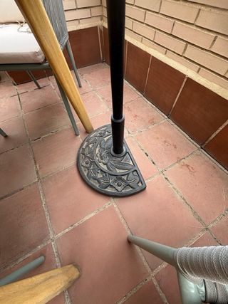 Sombrilla Balcón Beige con Pie