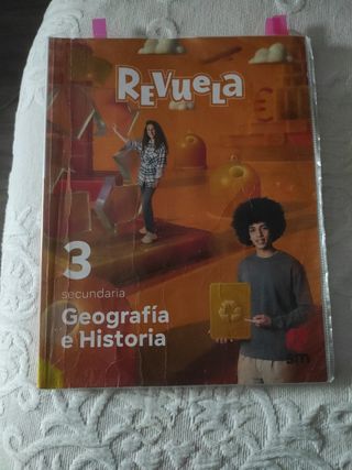 Geografía e Historia. 3 Secundaria. Revuela