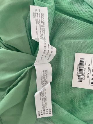 Top Zara verde con drapeado