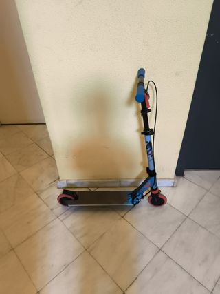 Patinete Decathlon Superhéroes con Freno