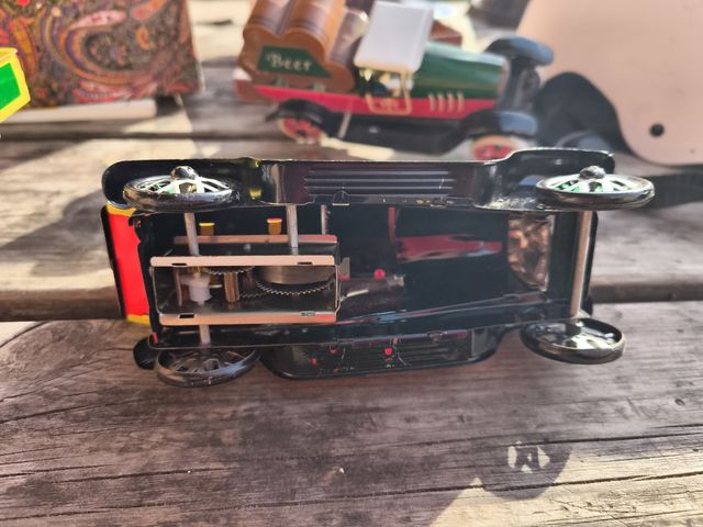 Camión de juguete metálico Gas-Oil