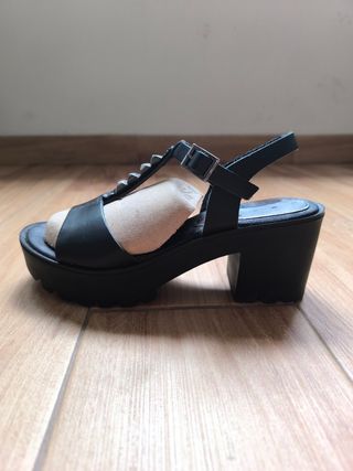 Sandalias plataforma piel negra 37 Creeks