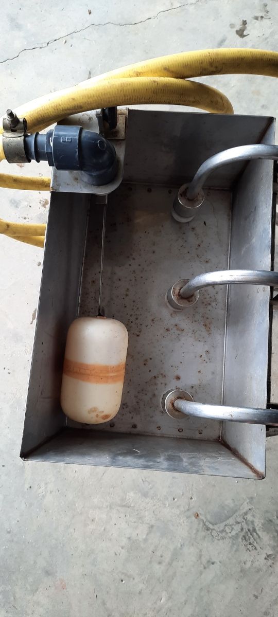 Embotelladora de 3 grifos en inox