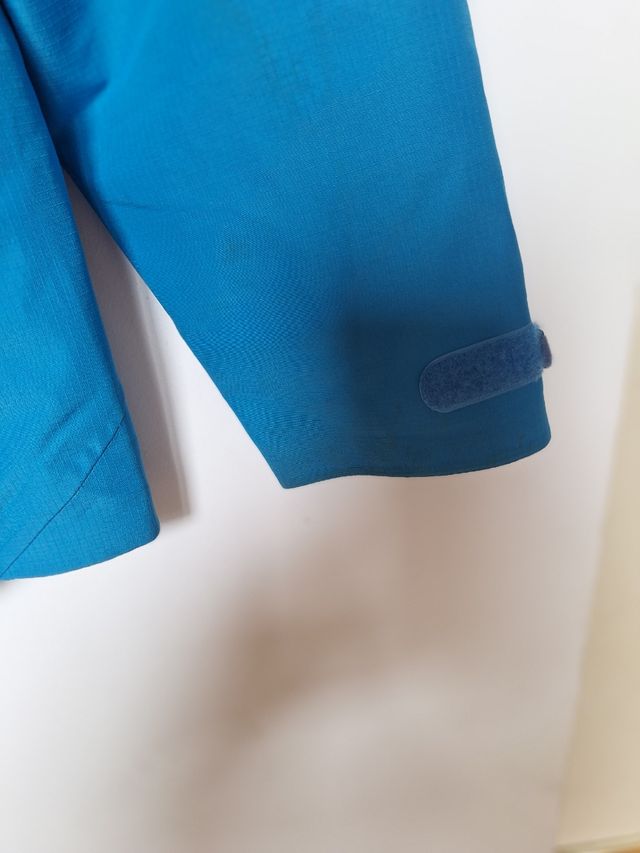 Chaqueta impermeable de alta gama.