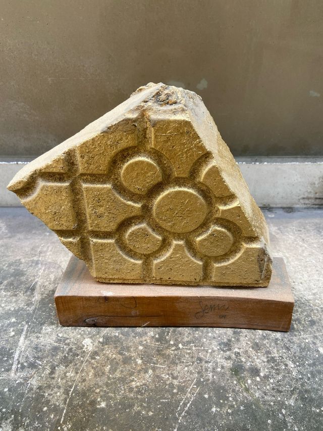 Baldosa Bilbao con peana