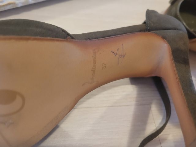 Zapatos Stradivarius 37 Oliva con Lazo