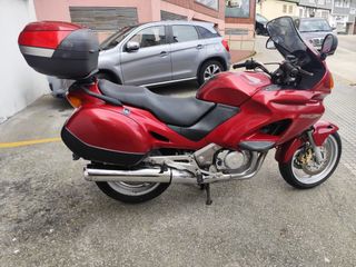 Honda Deauville Roja