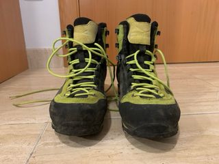 Botas de montaña Salewa semirrígidas