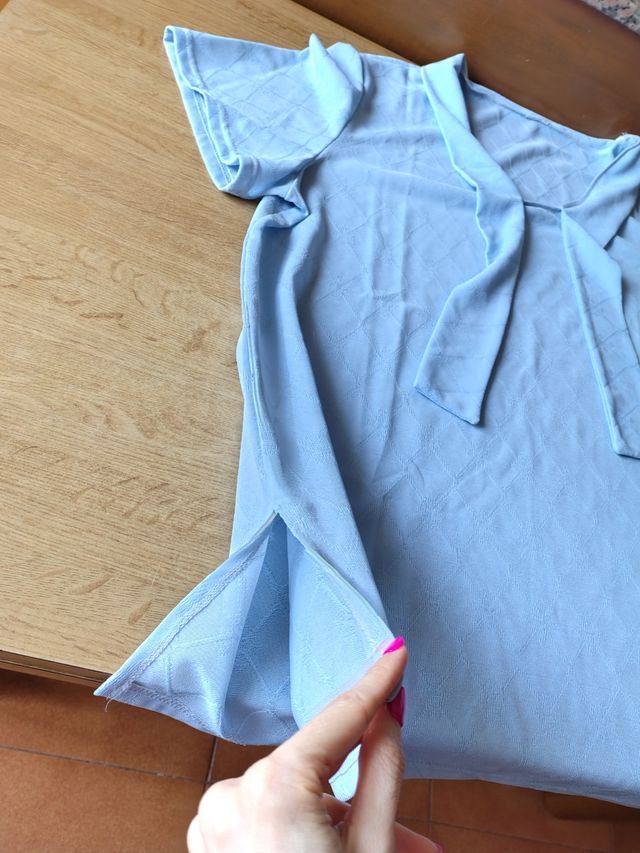 Maglietta donna manica corta con fiocco