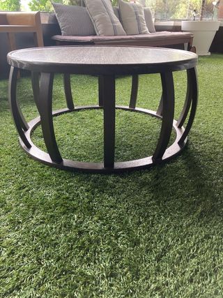 mesa circular de madera color marrón café 