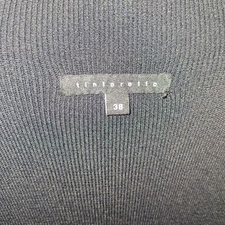 Vestido de punto sin mangas negro
