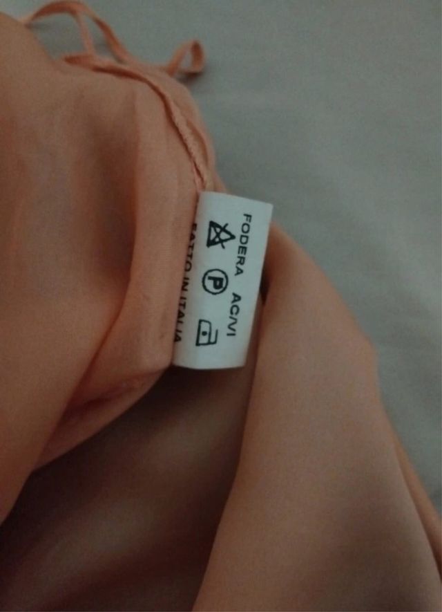 Abito lungo con ricami