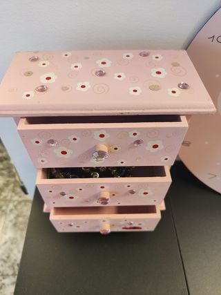Joyero infantil de madera y reloj pared