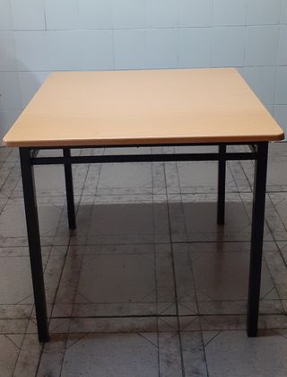 12 Mesas Hostelería 90x90. Patas de Hierro
