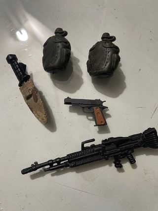 Accesorios vintage para figuras de acción