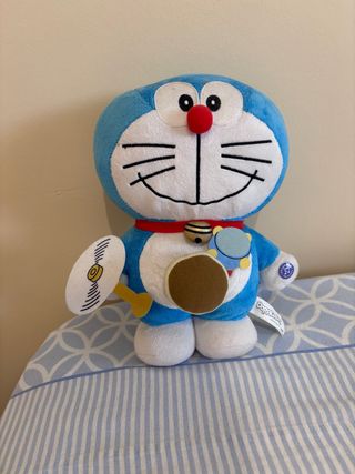 Muñeco Doraemon con música